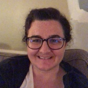 Meet your Posher, Angie